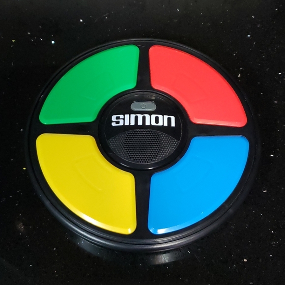 Hasbro Other - 4X HOST PICK. Original Simon